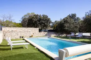 Villa with barbecue, private pool & garden - Image 2