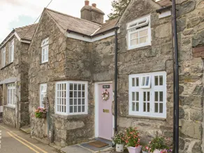 Cottage with garden & terrace | Beach view - Image 2
