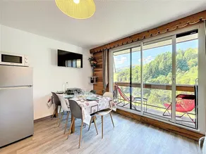 Lovely studio with pool | Mountain view | Ski nearby | Pet-friendly - Image 3