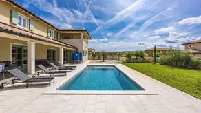 Apartment with private pool, garden & terrace | Garden view - Image 3