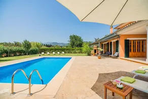 Villa mit Grill, Terrasse und Garten - Image 2