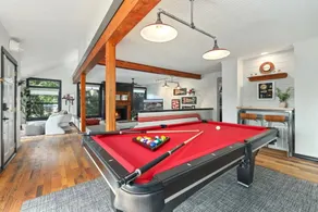 Holiday home with private pool - Image 4
