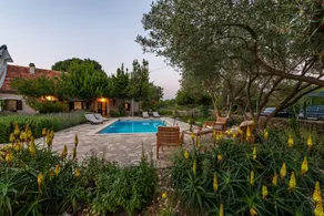 Child-friendly nice villa with garden, BBQ & terrace | Pet-friendly - Image 2
