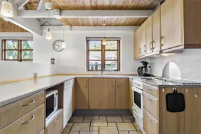 Ample house with hot tub, BBQ & terrace | Pets are welcome - Image 5