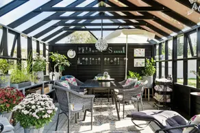 Enjoy outdoor life with orangery and kitchen - Image 4
