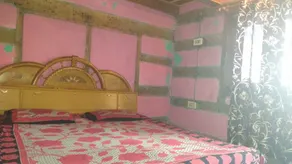 Habitación en casa de familia con jardín - Image 4