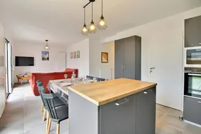 Family-friendly pleasant holiday home with terrace, garden & barbeque | Sea view | Pets are welcome - Image 2