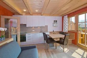 Holiday home with terrace & garden - Image 5