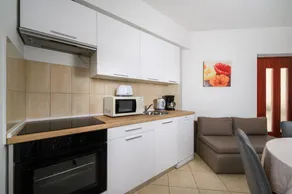 Fully equipped wonderful holiday apartment with barbecue, sauna & jacuzzi | Sea view | Pets are welcome - Image 4