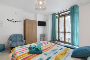 Studio with garden | Mountain view - Image 5
