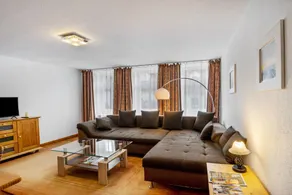 Child-friendly charming apartment with BBQ, garden & terrace | City view - Image 2