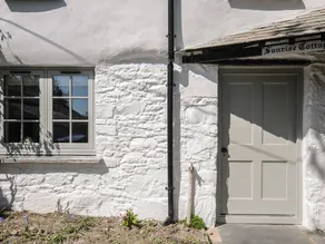 Cottage with barbeque & garden - Image 2