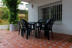 Voll ausgestattetes Ferienhaus mit Grill, Terrasse und Garten | Neben dem Strand | Ideal für Homeoffice | Haustierfreundlich - Image 4