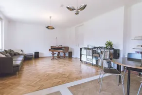 Casa con terrazza, griglia e giardino - Image 2