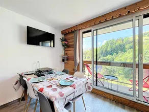 Lovely studio with pool | Mountain view | Ski nearby | Pet-friendly - Image 4