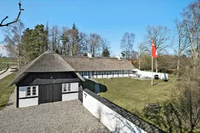 Restored farmhouse near Kattegat with large garden - Image 3