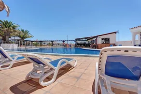 Wohnung mit Terrasse, Garten und Pool | Meerblick | Strand in der Nähe | Ideal für Homeoffice - Image 5