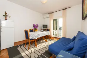 Pleasant holiday apartment with BBQ | Sea view - Image 4
