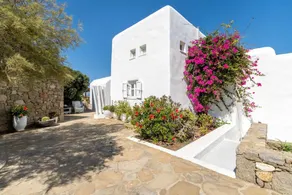 Finca with terrace, pool & BBQ | Mountain view - Image 3
