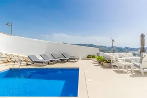 Villa mit Terrasse, Garten und beheiztem Pool | Strandblick - Image 4