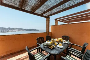 Farm with terrace & pool - Image 3