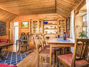 Indresfjord with 3 bedrooms and 1 bathrooms - Image 4