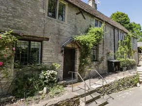 Family-oriented wonderful cottage with garden - Image 3