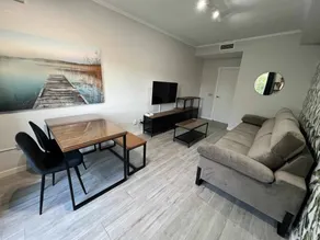 Flat with terrace - Image 5