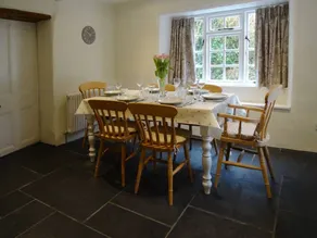 Cottage with garden & barbeque - Image 5