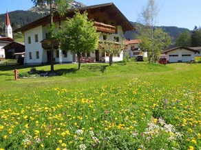 Appartamento accogliente e familiare con giardino - Image 2