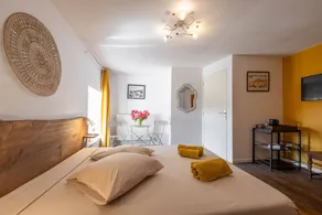 Gîte „Des 3 Suissesses“ mit privater Terrasse, Pool, WLAN und Ladestation - Image 3