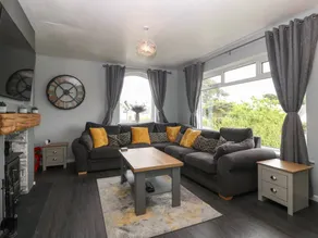 Cottage with garden - Image 5