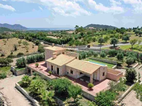 Cottage avec piscine privée, jardin et terrasse - Image 3