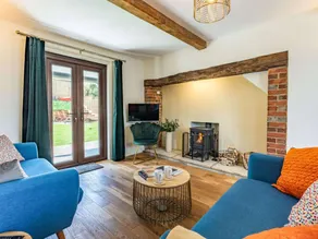 Lovely cottage with barbeque & garden | Next to the beach | Dogs allowed - Image 2