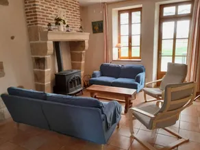 Gite with pool, garden & barbecue - Image 3