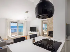 House with barbeque, private pool & garden - Image 3