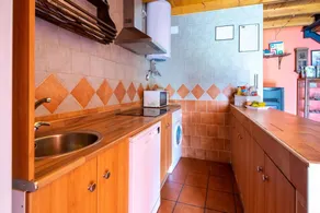 House with terrace, hot tub & garden | Garden view | Good for workation - Image 4