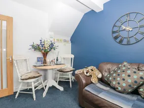Cottage with garden - Image 5