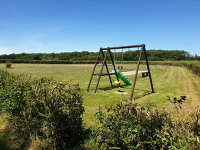Family-friendly cottage with garden, barbeque & terrace | Sea view | Dogs allowed - Image 3