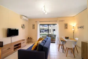 Appartement avec jardin, barbecue et internet haut débit | Vue jardin - Image 2