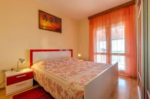 House with private pool, BBQ & garden - Image 5