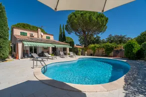 La Parenthèse Villa For 7 People - Image 2