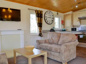 Cottage with BBQ | River view - Image 3