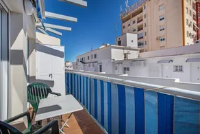 Holiday apartment with garden & terrace | City view - Image 3