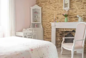 Lovely dedicated room with garden, barbecue & pool - Image 2