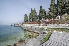 Appartamento con griglia e terrazza | Vista sul lago - Image 5
