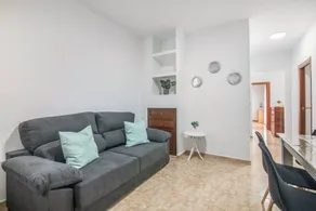 Charmante Wohnung mit Terrasse | Stadtblick | Strand in der Nähe - Image 4