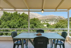 Holiday Home 'Stunning Views Kantouni Beach' with Mountain View, Wi-Fi and Air Conditioning - Image 2