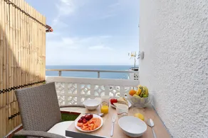 Ferienwohnung mit Terrasse und Pool | Strandblick - Image 2