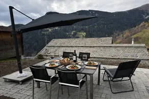 Children-friendly chalet with garden & BBQ | Next to the ski - Image 3